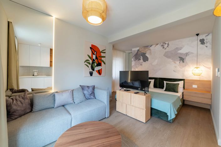 Image No.12-10 Bed Hotel for sale