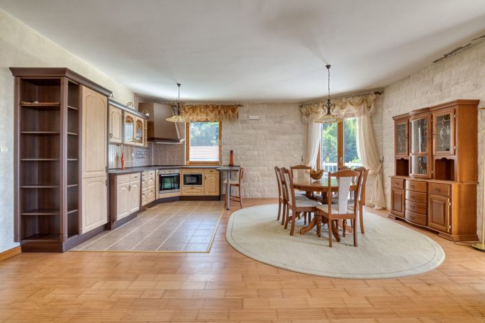 Image No.8-3 Bed Apartment for sale