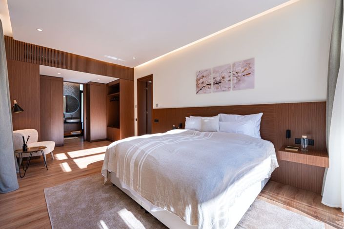 Image No.9-2 Bed Villa for sale