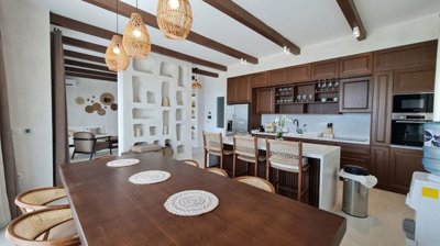 6645cef4b8513d4cc4409dd17