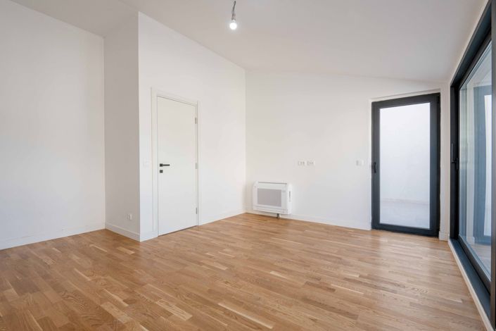 Image No.14-3 Bed Apartment for sale