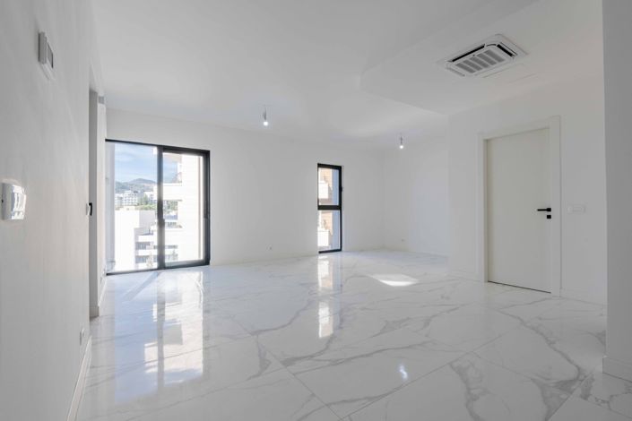 Image No.8-3 Bed Apartment for sale