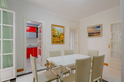 8-waterfront-apartment-sveti-stefan