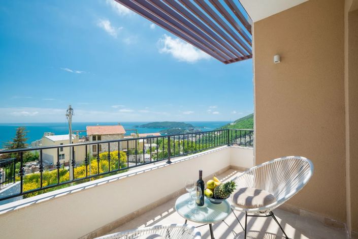 Image No.10-3 Bed Villa for sale