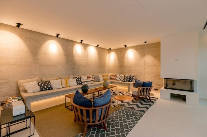 Image No.21-9 Bed Villa for sale