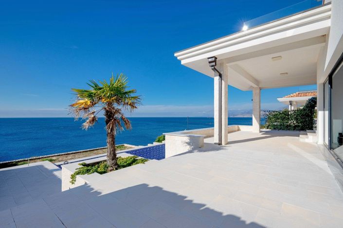 Image No.2-3 Bed Villa for sale