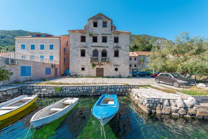 Image No.4-Villa for sale