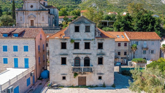 Image No.5-Villa for sale