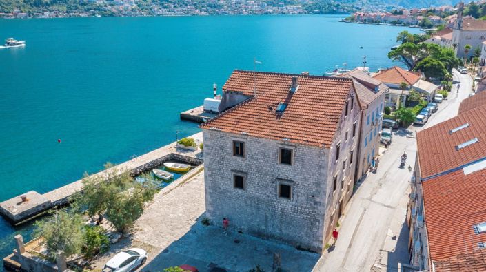 Image No.6-Villa for sale