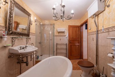 6630b35d895276e7647b4e6d11-baosici-waterfront