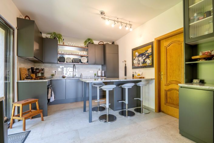 Image No.5-3 Bed House for sale