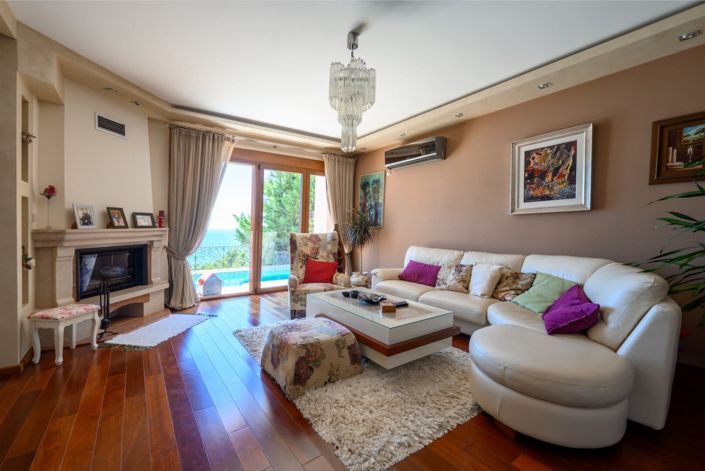 Image No.8-3 Bed Villa for sale