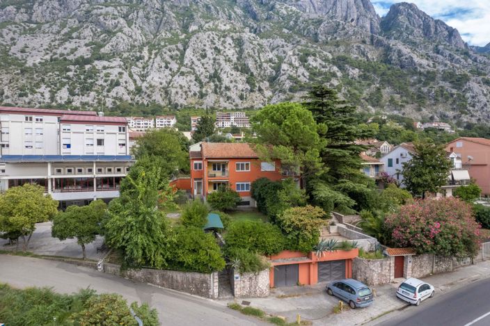 Image No.13-3 Bed House for sale