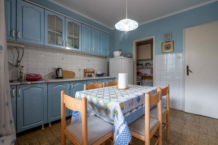 Image No.6-3 Bed House for sale