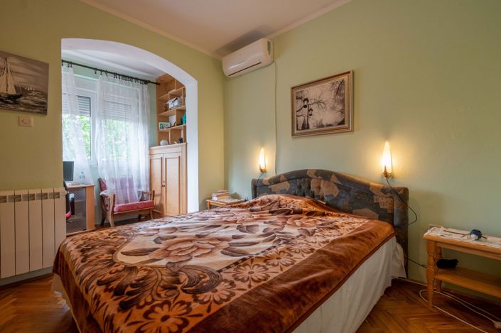 Image No.7-3 Bed House for sale