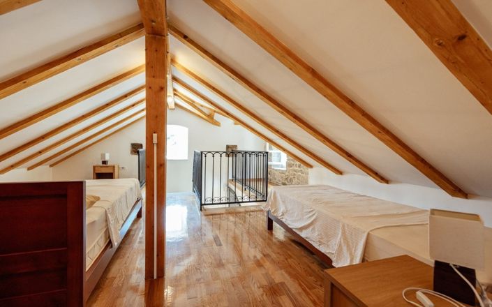 Image No.28-10 Bed Villa for sale