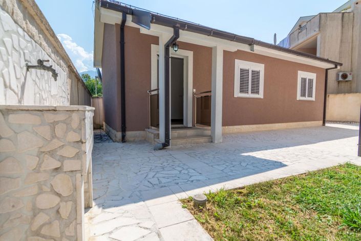 Image No.11-4 Bed Villa for sale