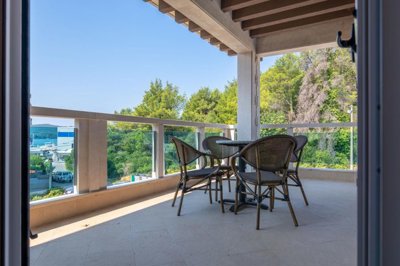 66366f21cb57fb317b76f9c211-tivat2c-bonici-vil