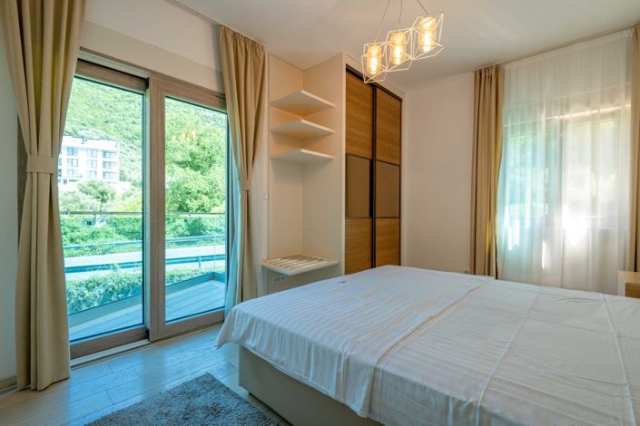 Image No.13-3 Bed Apartment for sale