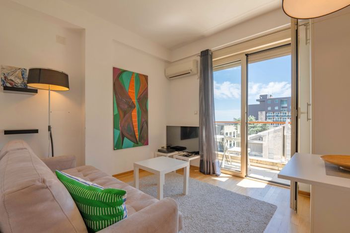 Image No.14-2 Bed Apartment for sale