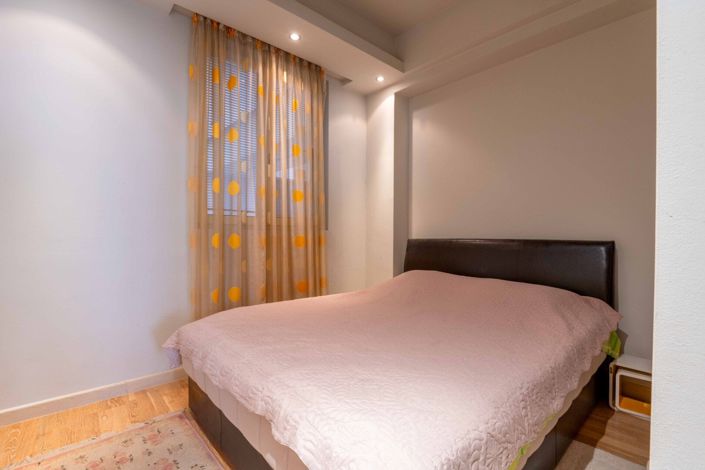 Image No.12-3 Bed Apartment for sale