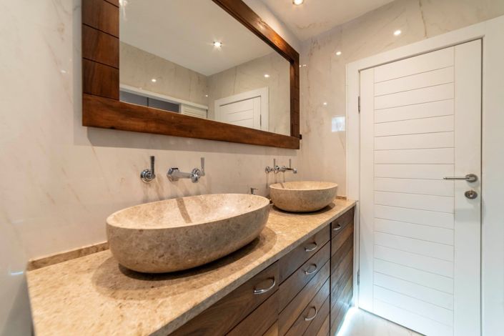 Image No.13-4 Bed House for sale