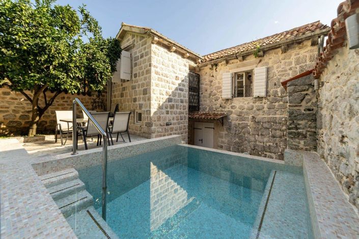 Image No.22-4 Bed House for sale