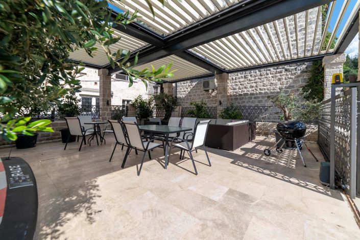 Image No.5-4 Bed House for sale