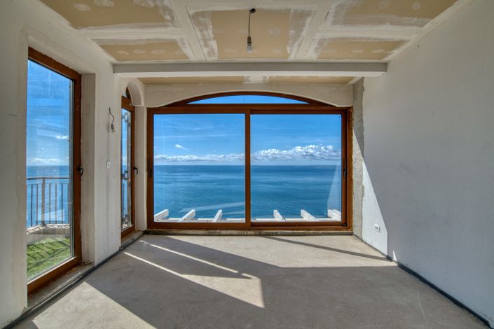 Image No.14-2 Bed House for sale