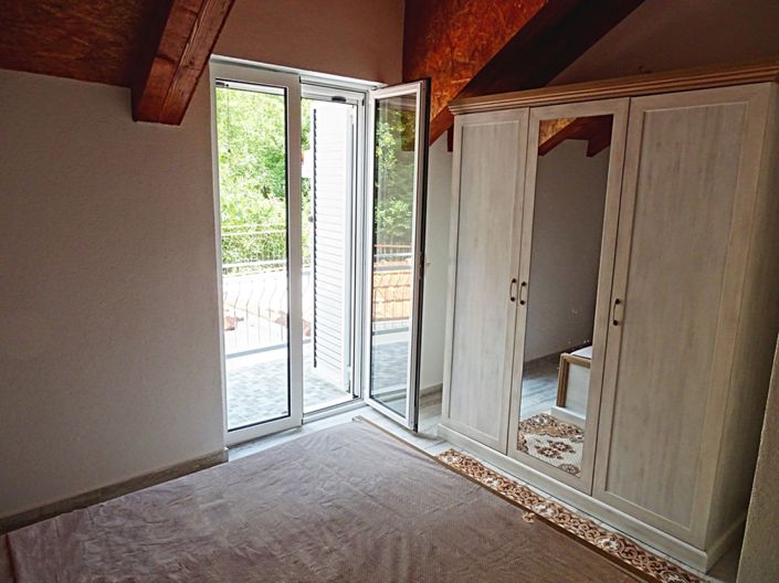 Image No.15-2 Bed House for sale