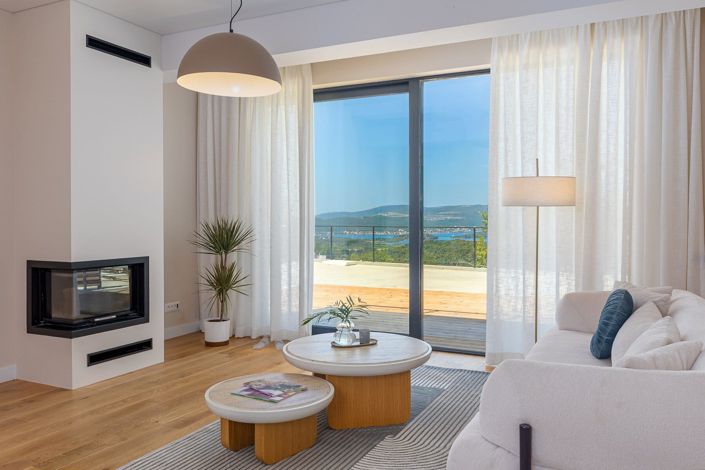 Image No.5-2 Bed House for sale