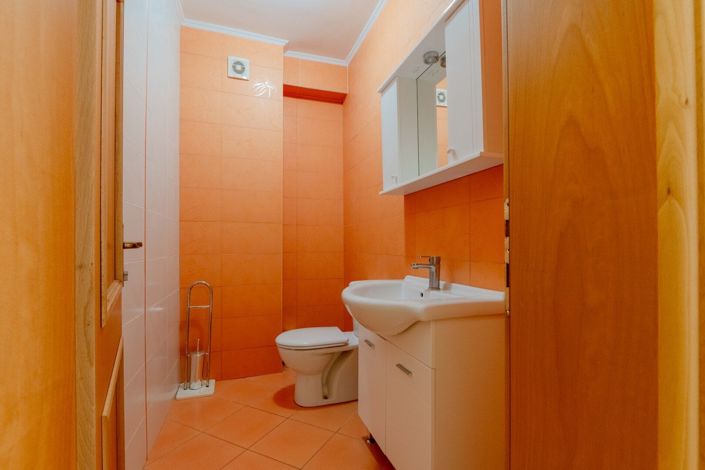 Image No.19-8 Bed Villa for sale