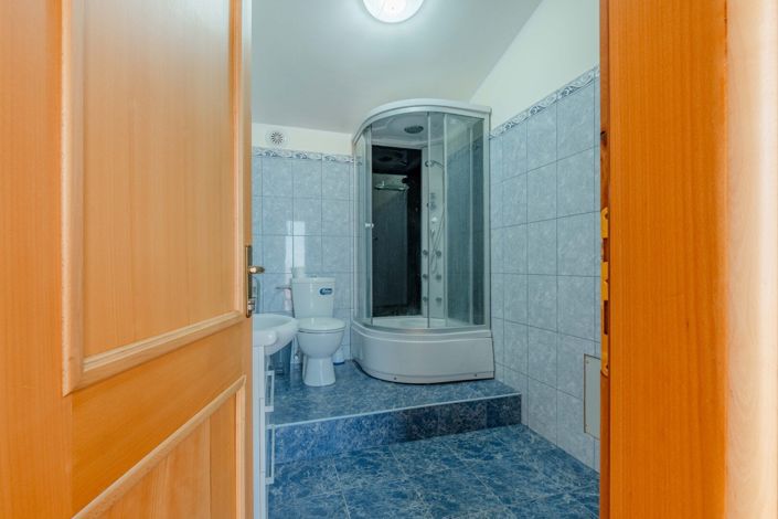 Image No.21-8 Bed Villa for sale