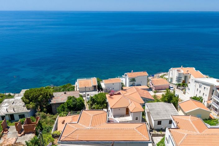 Image No.29-8 Bed Villa for sale