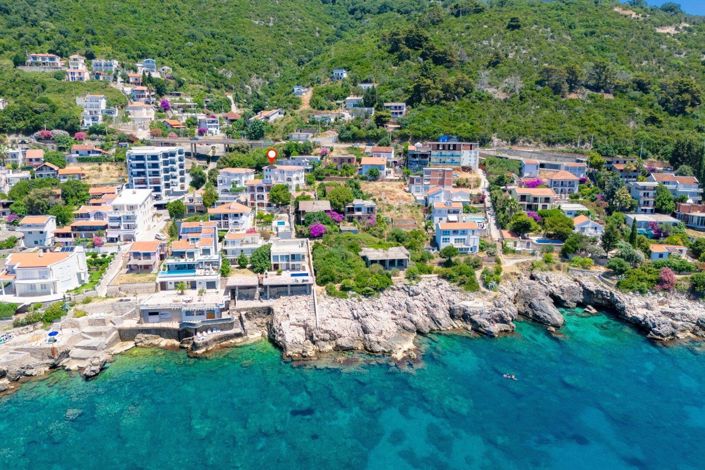 Image No.3-8 Bed Villa for sale