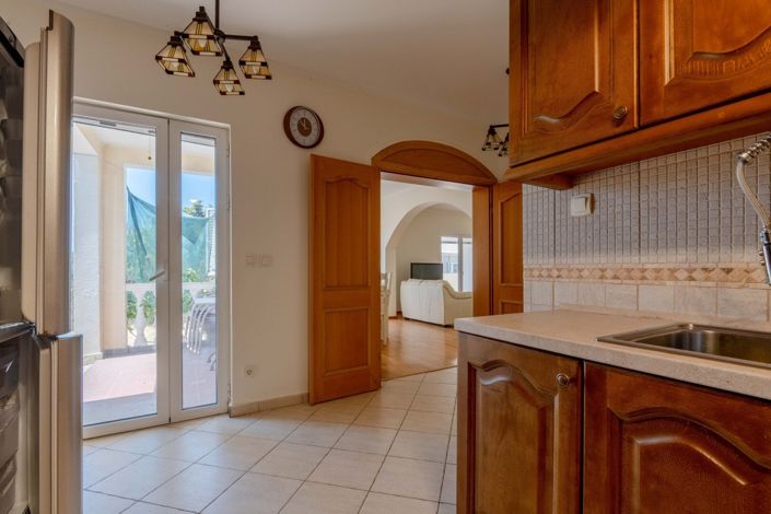 Image No.8-8 Bed Villa for sale