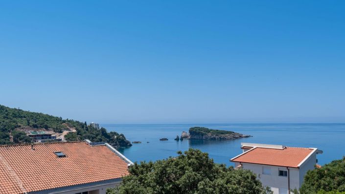 Image No.12-4 Bed House for sale