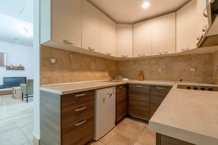 Image No.10-1 Bed Apartment for sale