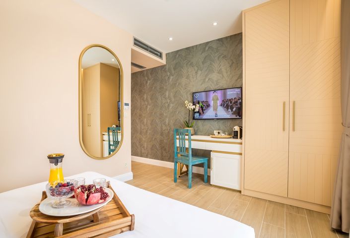 Image No.10-9 Bed Hotel for sale