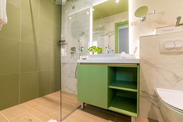 Image No.16-9 Bed Hotel for sale