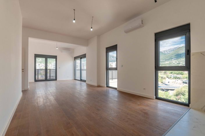 Image No.8-3 Bed Apartment for sale