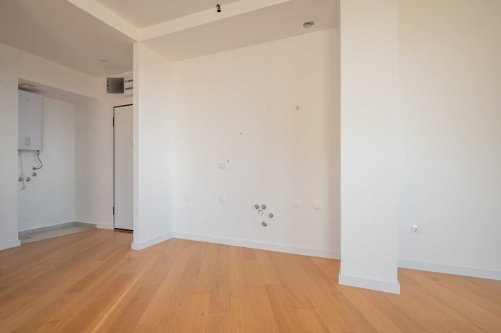 Image No.10-1 Bed Apartment for sale