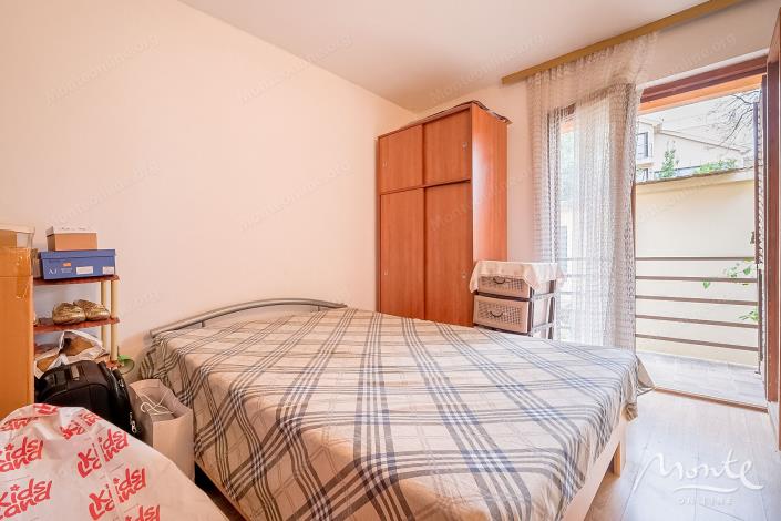 Image No.7-6 Bed House for sale