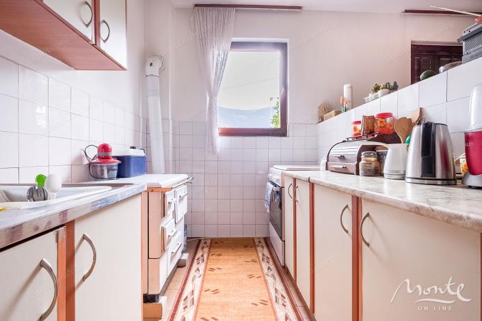 Image No.10-6 Bed House for sale