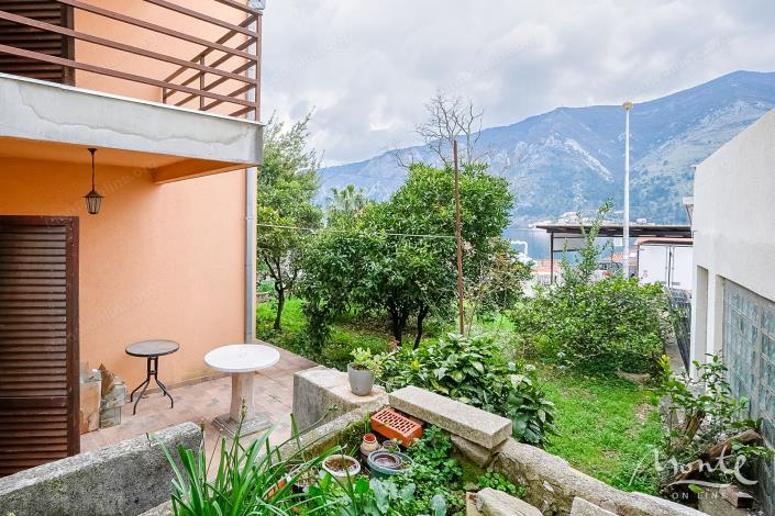 Image No.15-6 Bed House for sale