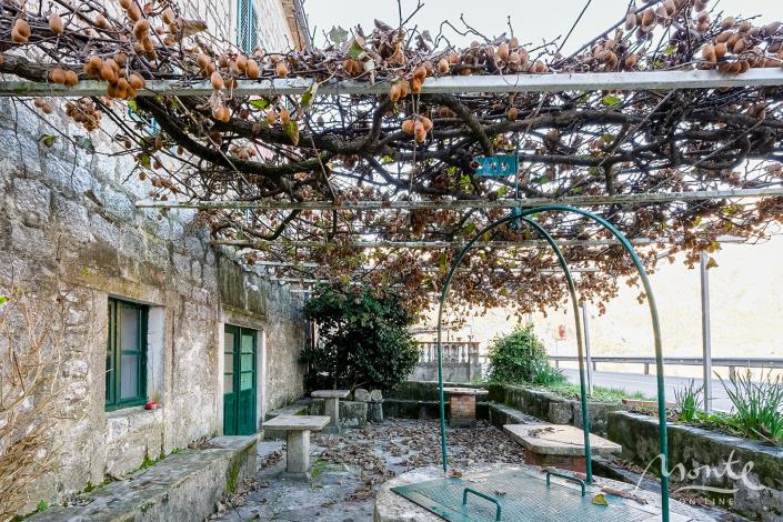 Image No.12-7 Bed House for sale