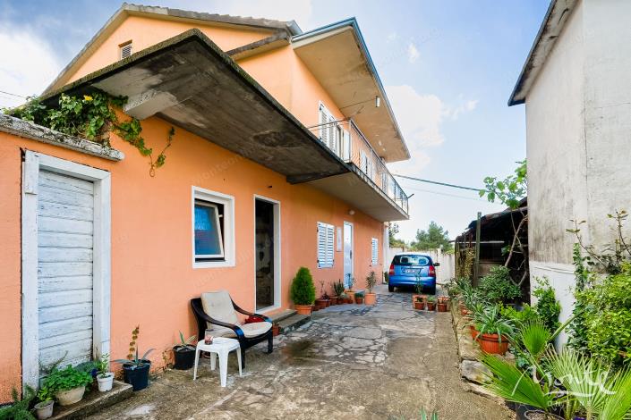 Image No.3-2 Bed House for sale