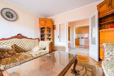 semejnyj-2-etazhnyj-dom-s-vidom-na-more-v-tivate_08