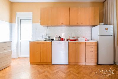 semejnyj-2-etazhnyj-dom-s-vidom-na-more-v-tivate_10