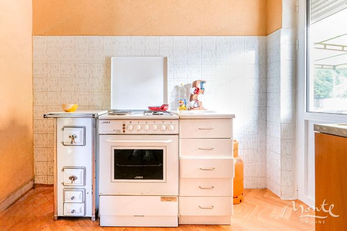 Image No.11-2 Bed House for sale